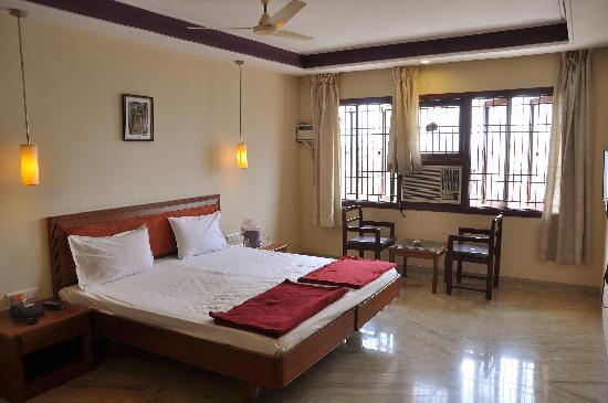 AC Room at Shree Beerabarjee
